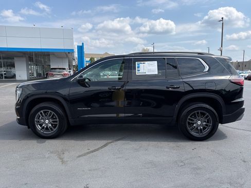 Used 2025 GMC Acadia Elevation image 6