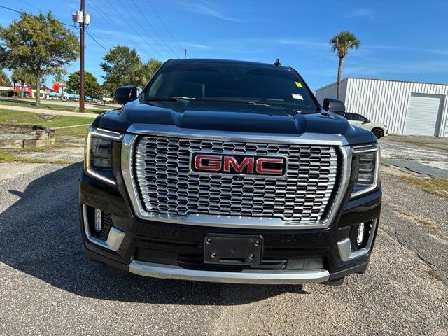 Used 2021 GMC Yukon Denali w/ Denali Ultimate Package AWD/4WD image 8