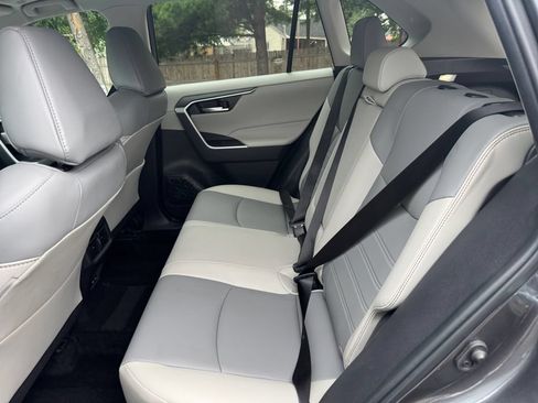 Used 2023 Toyota RAV4 XLE Premium AWD/4WD image 18