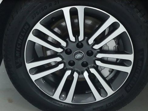 Used 2024 Land Rover Range Rover SE AWD/4WD image 36