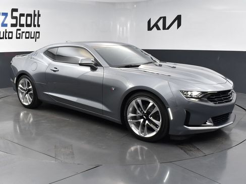 Used 2020 Chevrolet Camaro LT w/ RS Package RWD image 7