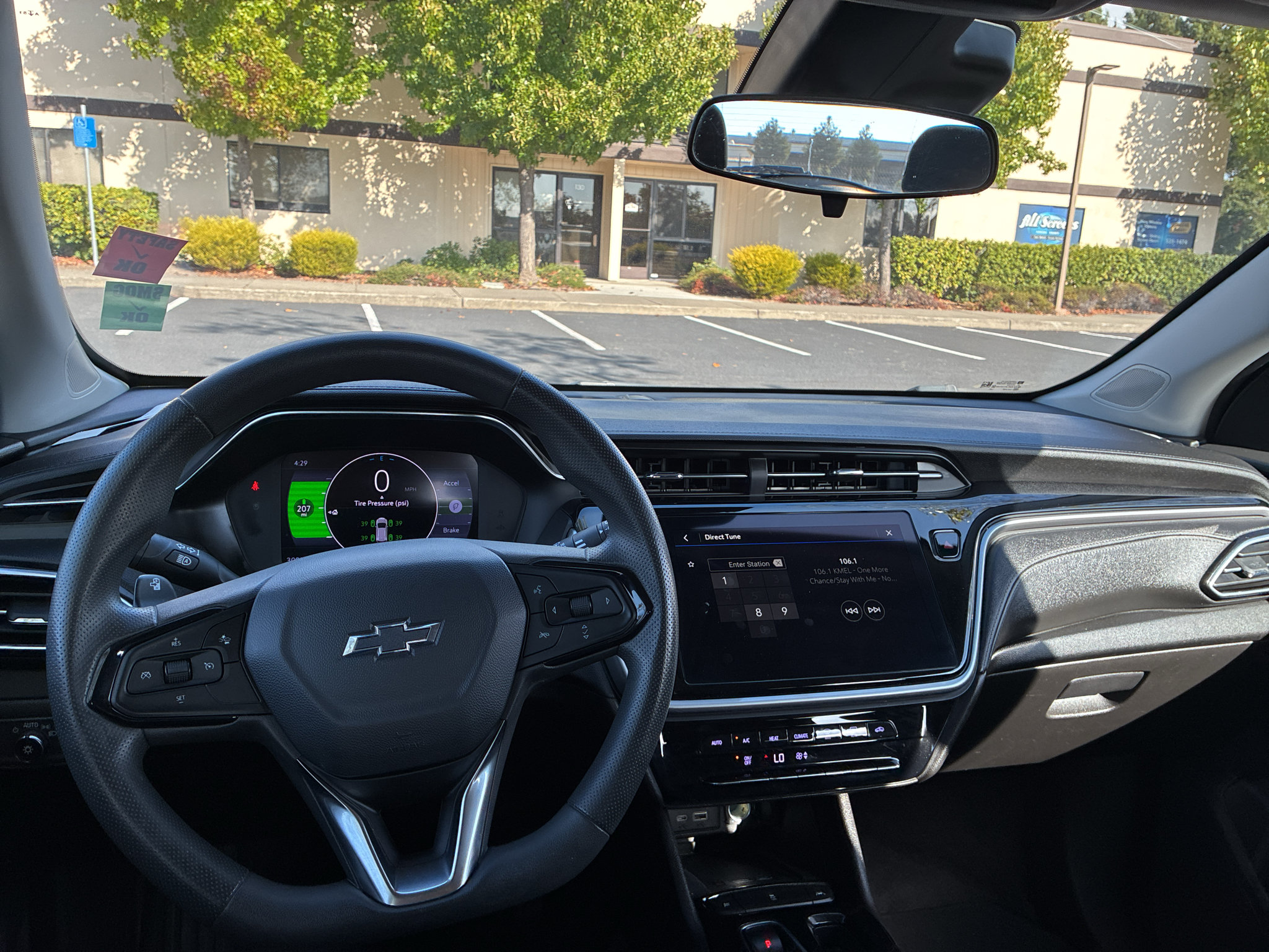 Used 2022 Chevrolet Bolt EUV LT FWD image 19