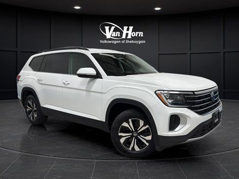 Used 2024 Volkswagen Atlas SE AWD/4WD image 1
