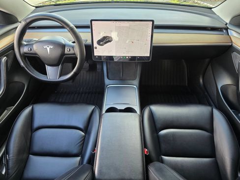 Used 2022 Tesla Model 3 Long Range AWD/4WD image 13