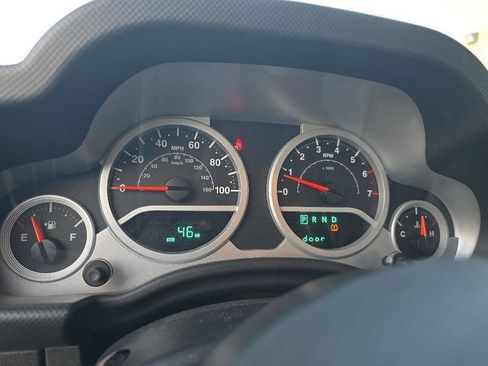 Used 2010 Jeep Wrangler Sahara w/ Trailer Tow Group image 21