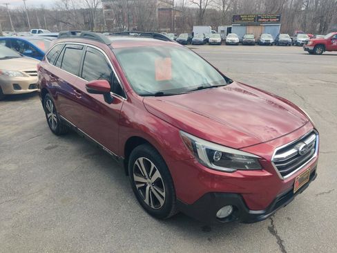Used 2019 Subaru Outback 2.5i Limited AWD/4WD image 8