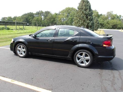 Used 2014 Dodge Avenger SE w/ Rallye Appearance Group FWD image 11