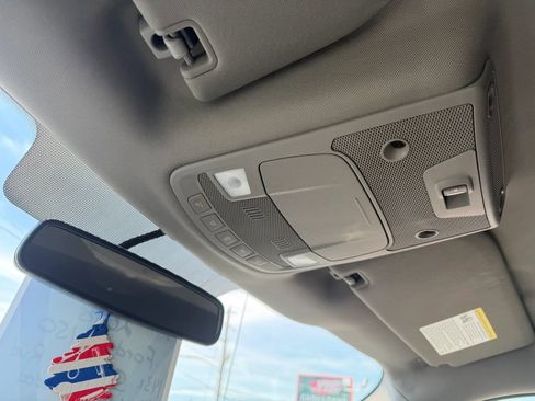 Used 2018 Ford F150 Lariat RWD image 23