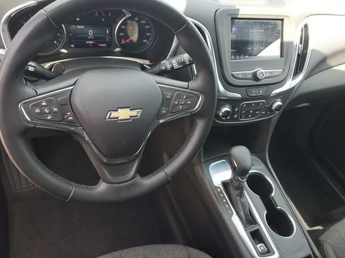 Certified 2023 Chevrolet Equinox LT FWD image 19