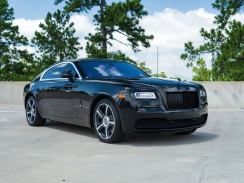 Used 2016 Rolls-Royce Wraith RWD image 13