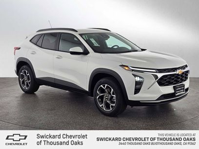 New 2025 Chevrolet Trax LT w/ Driver Confidence Package