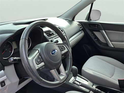 Used 2017 Subaru Forester 2.5i Premium w/ All-Weather Package image 23