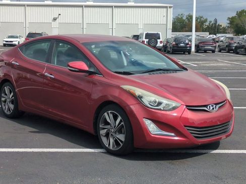 Used 2016 Hyundai Elantra Limited image 3
