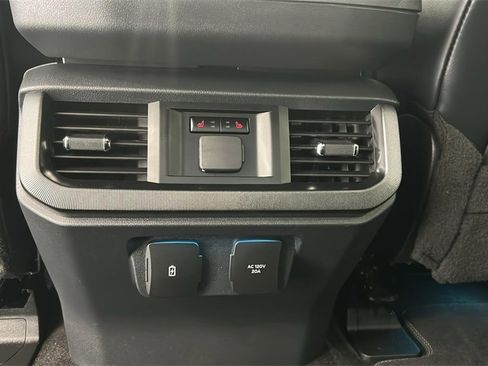 Used 2023 Ford F150 Platinum w/ FX4 Off-Road Package image 28