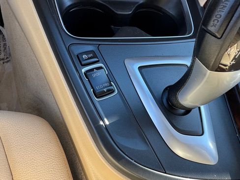 Used 2014 BMW 320i xDrive 4dr Sdn 320i xDrive AWD image 36