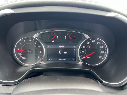 Used 2025 Chevrolet Blazer LT FWD image 13