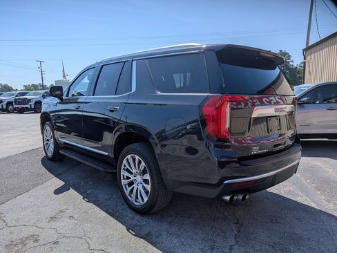 Used 2024 GMC Yukon Denali w/ Advanced Technology Package AWD/4WD image 3