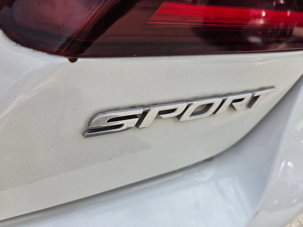Used 2017 Honda Accord Sport image 14