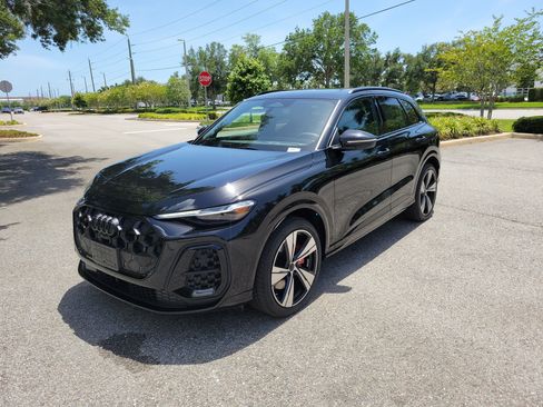 New 2026 Audi SQ5 Premium Plus AWD/4WD image 8
