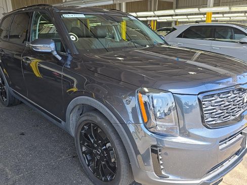 Used 2022 Kia Telluride EX w/ EX Premium Package AWD/4WD image 2
