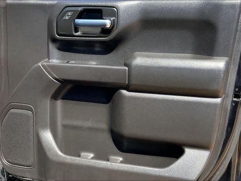 Used 2020 Chevrolet Silverado 1500 Custom w/ Custom Value Package AWD/4WD image 23