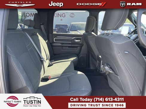 Used 2020 RAM 2500 Big Horn w/ Level 1 Equipment Group AWD/4WD image 17