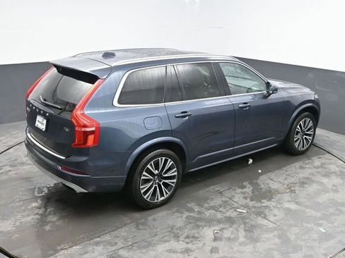Used 2020 Volvo XC90 T6 Momentum w/ Protection Package Premier image 31
