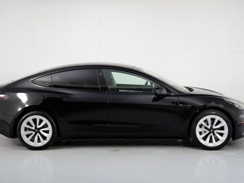 Used 2021 Tesla Model 3 Standard Range Plus image 54
