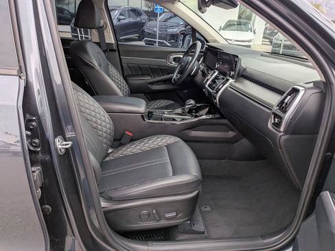Used 2023 Kia Sorento SX image 33