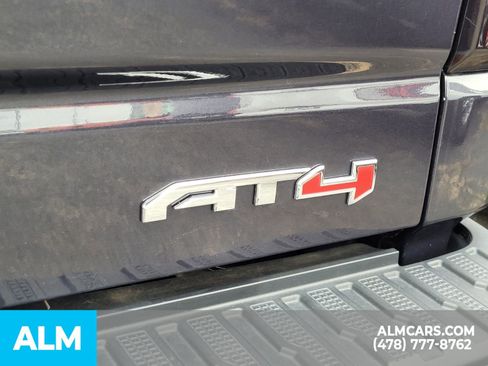 Used 2024 GMC Sierra 1500 AT4 image 11