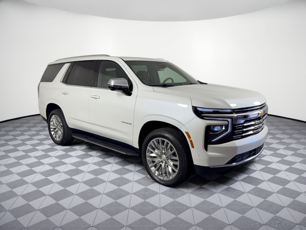 Used 2025 Chevrolet Tahoe Premier AWD/4WD image 7