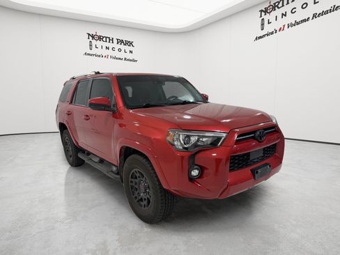 Used 2021 Toyota 4Runner SR5 RWD image 7