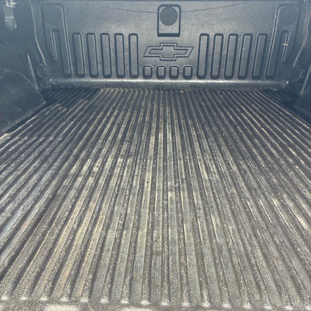 Used 2018 Chevrolet Silverado 1500 LT w/ All Star Edition AWD/4WD image 14