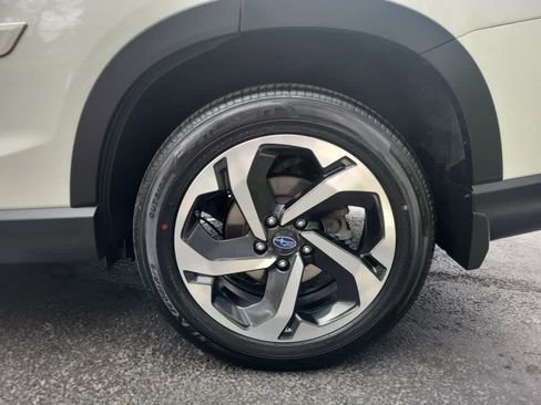 Certified 2024 Subaru Forester Touring AWD/4WD image 37