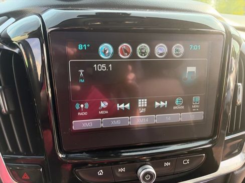 Used 2018 Chevrolet Traverse LT AWD/4WD image 27