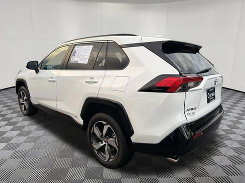 Used 2025 Toyota RAV4 SE AWD/4WD image 5