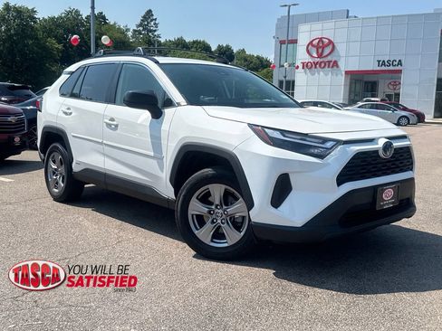 Used 2023 Toyota RAV4 LE AWD/4WD image 1