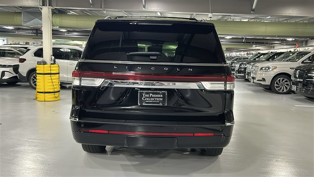Certified 2022 Lincoln Navigator Reserve AWD/4WD image 5