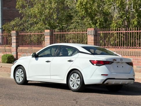 Used 2024 Nissan Sentra S FWD image 4