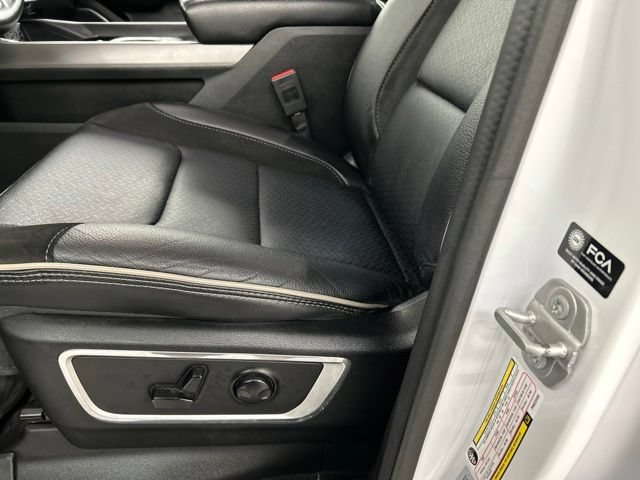 Used 2023 RAM 1500 Laramie AWD/4WD image 7