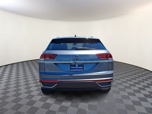 Used 2023 Volkswagen Atlas Cross Sport SE w/ Black Wheel Package AWD/4WD image 6