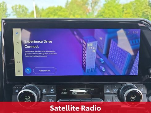 Certified 2025 Toyota Highlander XLE AWD/4WD image 29
