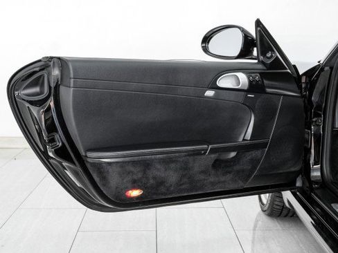 Used 2010 Porsche Cayman S image 31