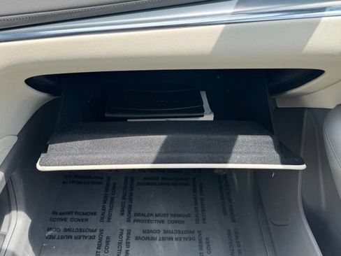 Used 2017 Cadillac XT5 Luxury w/ Driver Awareness Package FWD image 27