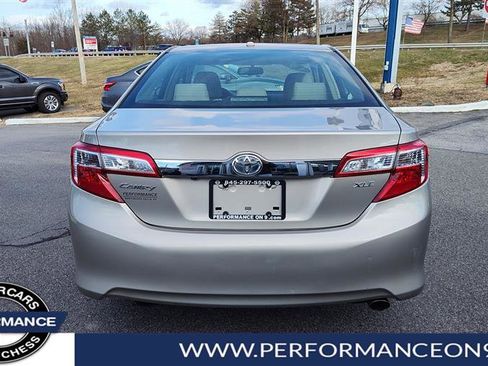 Used 2014 Toyota Camry XLE image 4