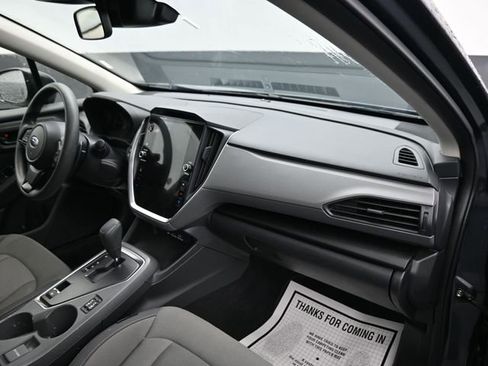 Used 2025 Subaru Crosstrek 2.0i Premium AWD/4WD image 9