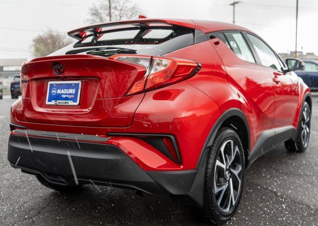Used 2022 Toyota C-HR FWD image 6