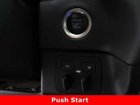 Used 2023 Toyota Tundra Limited image 18