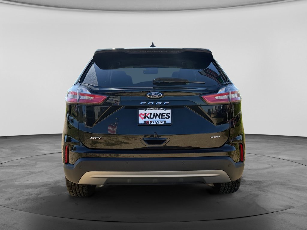 Used 2024 Ford Edge SEL AWD/4WD image 8