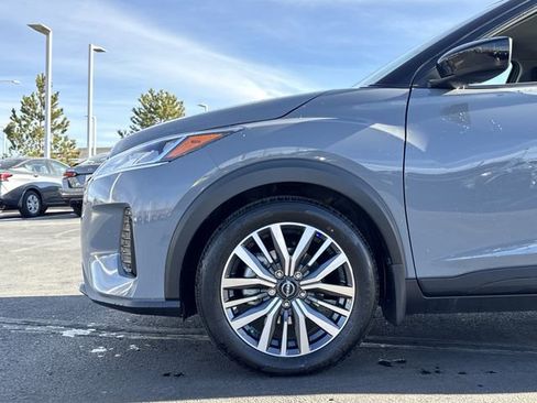 Certified 2024 Nissan Kicks SV image 27